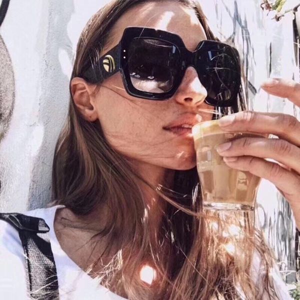 luxury designer sunglasses for women sunglasses fashion uv400 protection lens square full frame 0083s come with packagwith box, White;black
luxury designer sunglasses for women sunglasses fashion uv400 protection lens square full frame 0083s come with packagwith box, White;black