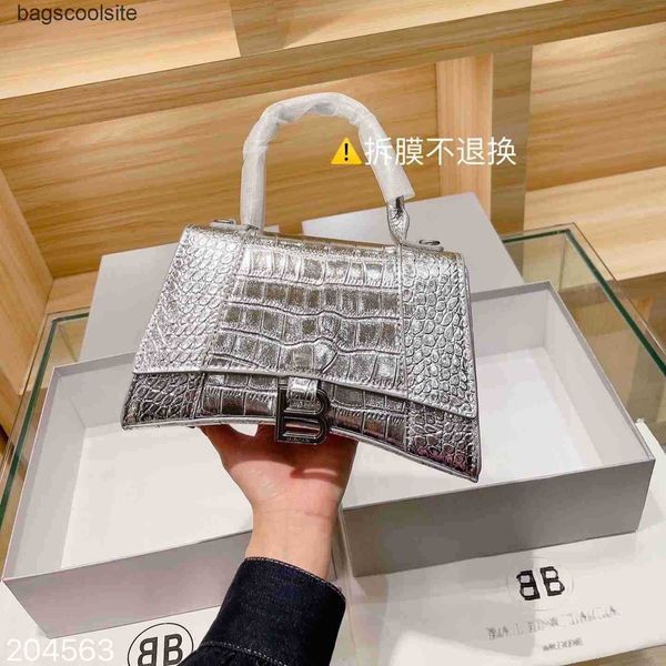 2023 women designer bags crocodile hourglass handbag paris b-buckle portable messenger balenciga luxurys hanbags kbty
2023 women designer bags crocodile hourglass handbag paris b-buckle portable messenger balenciga luxurys hanbags kbty