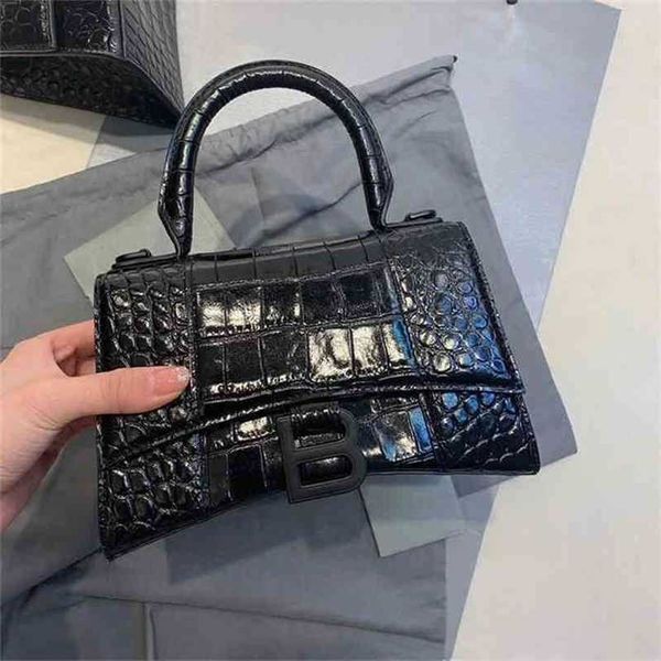 designer handbags luxury balencaige bags hourglass italy besigner hanbbag bag women's alligator leather one shoulber slant cross
designer handbags luxury balencaige bags hourglass italy besigner hanbbag bag women's alligator leather one shoulber slant cross