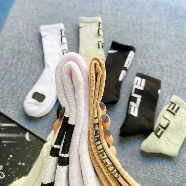 mens socks women cotton all-match classic ankle letter breathable black and white football basketball sports sock wholesale fv3f
mens socks women cotton all-match classic ankle letter breathable black and white football basketball sports sock wholesale fv3f