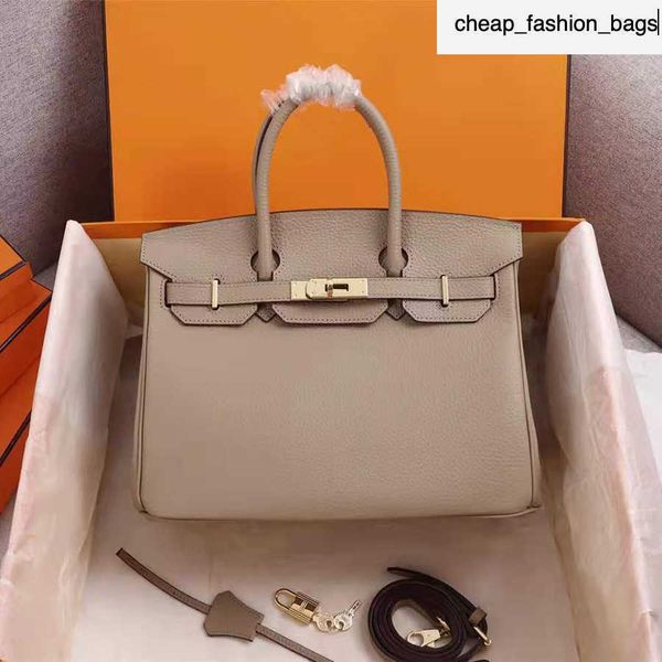 shoulder bags luxurys designers bags totes luxury brand purse single zipper wallets women handbags tote real leather bags lady plaid purses
shoulder bags luxurys designers bags totes luxury brand purse single zipper wallets women handbags tote real leather bags lady plaid purses