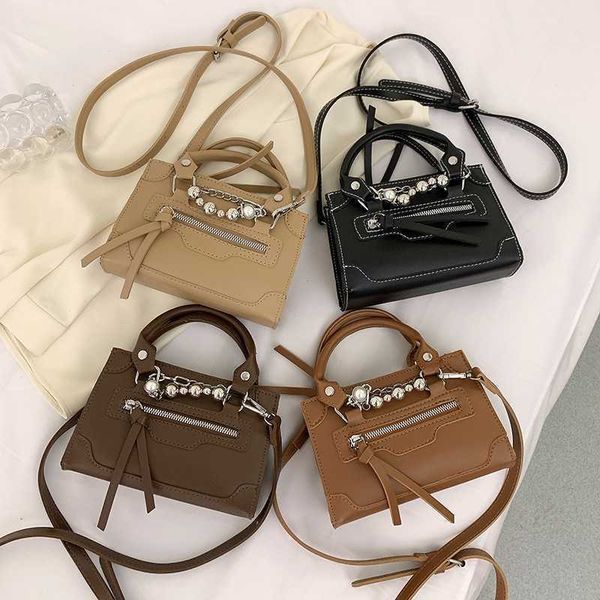 designer luxury for womens bags handbag b-shaped paris single shoulder messenger fashion square gift shoulder oblique span wallet versatile
designer luxury for womens bags handbag b-shaped paris single shoulder messenger fashion square gift shoulder oblique span wallet versatile