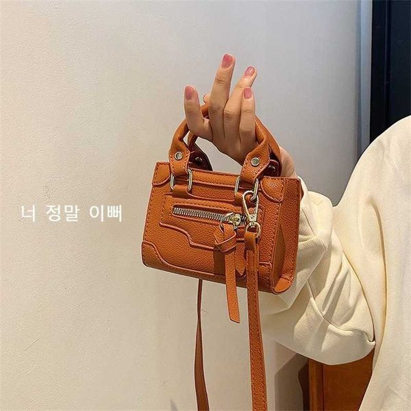 designer luxury for womens bags handbag b-shaped paris single shoulder messenger fashion square gift shoulder oblique span wallet versatile
designer luxury for womens bags handbag b-shaped paris single shoulder messenger fashion square gift shoulder oblique span wallet versatile