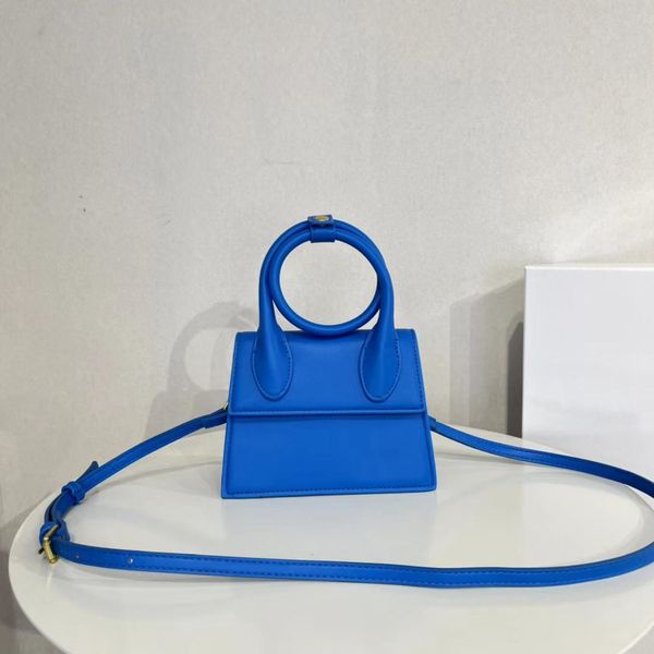 fashion shoulder bag new women's mini pillow boston messenger blue luxury designer leather hanbag long handle underarm presbyopia shoul
fashion shoulder bag new women's mini pillow boston messenger blue luxury designer leather hanbag long handle underarm presbyopia shoul