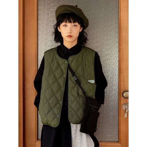 women's vests winter women's vest retro beige padded undershirt fall sleeveless vneck plaid fashion warm outerwear 221117, Black;white
women's vests winter women's vest retro beige padded undershirt fall sleeveless vneck plaid fashion warm outerwear 221117, Black;white