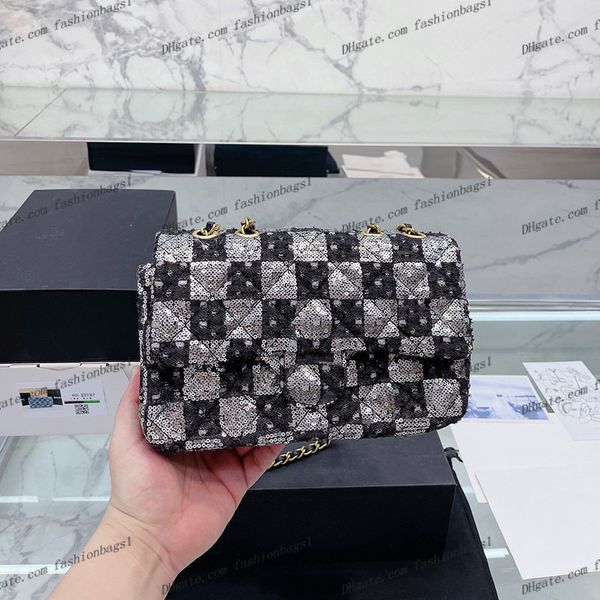trend women luxury designer shoulder bag quilted large capacity classic flap handbag retro crossbody coin purse clutch shopping cosmetic bag
trend women luxury designer shoulder bag quilted large capacity classic flap handbag retro crossbody coin purse clutch shopping cosmetic bag