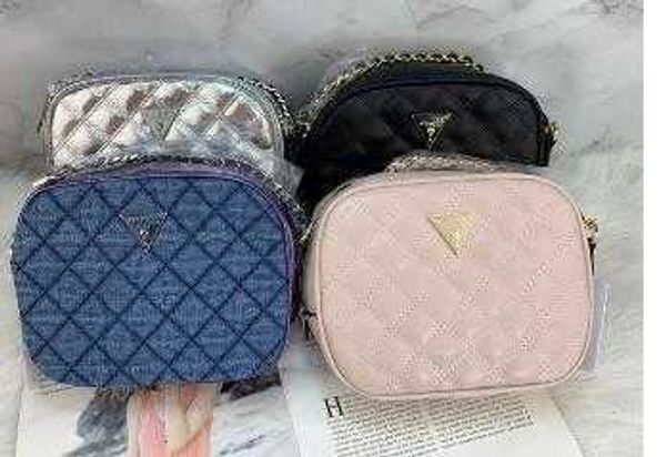 design bag 2023 new guss embroidered lingge small square women's single shoulder diagonal span chain fat factory wholesale and retail
design bag 2023 new guss embroidered lingge small square women's single shoulder diagonal span chain fat factory wholesale and retail
