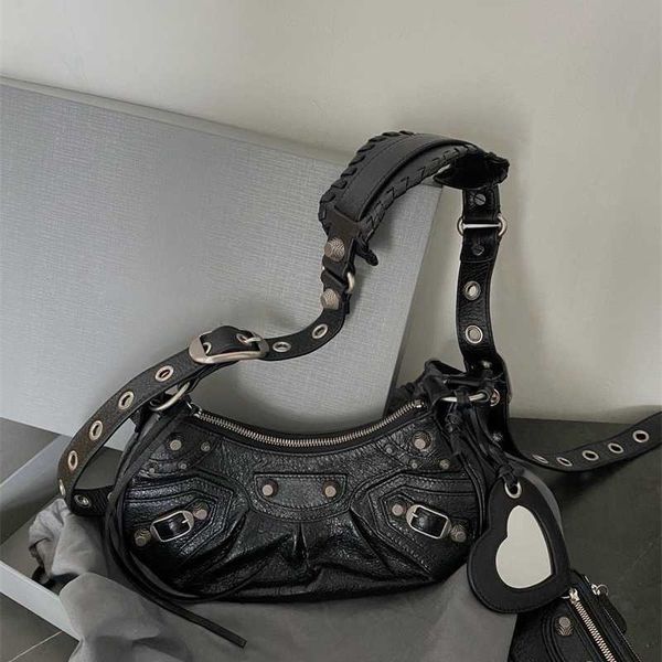 designer luxury for womens bags handbag b-shaped paris single shoulder messenger fashion square gift shoulder oblique span wallet versatile
designer luxury for womens bags handbag b-shaped paris single shoulder messenger fashion square gift shoulder oblique span wallet versatile