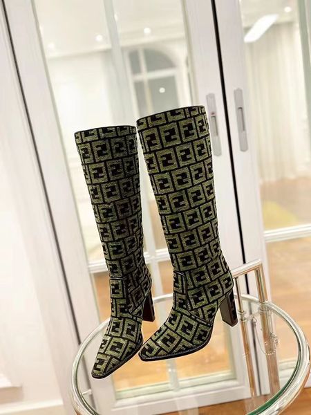 2023 high-heeled chenile boots baguette women's boot square toe with blue and black jacquard motif heel height 110 mm ladies fashion de
2023 high-heeled chenile boots baguette women's boot square toe with blue and black jacquard motif heel height 110 mm ladies fashion de