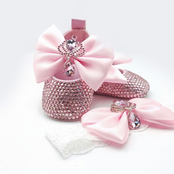 first walkers dollbling walk shoes baby full diamond crystal gems cover and bottom headband set bebe 100 day princess girl 221117
first walkers dollbling walk shoes baby full diamond crystal gems cover and bottom headband set bebe 100 day princess girl 221117