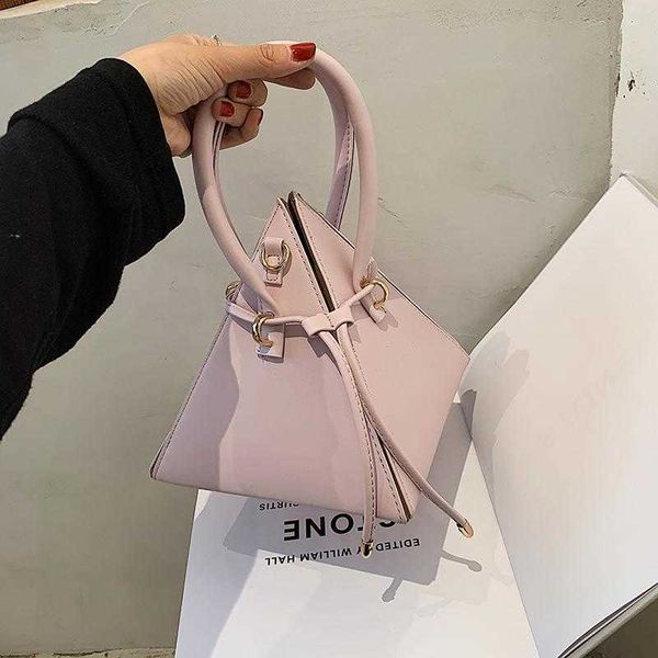 shoulder bags solid color triangle tote bag 2021 summer pu leather women's designer handbag messenger pursesf
shoulder bags solid color triangle tote bag 2021 summer pu leather women's designer handbag messenger pursesf
