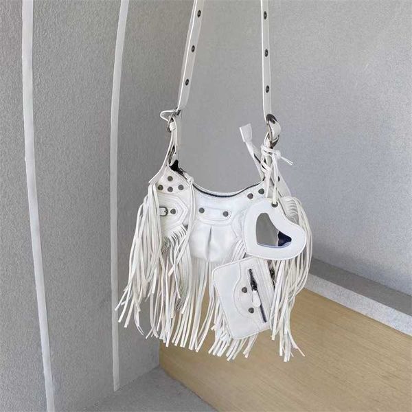 designer luxury for womens bags handbag b-shaped paris single shoulder messenger fashion square gift shoulder oblique span wallet versatile
designer luxury for womens bags handbag b-shaped paris single shoulder messenger fashion square gift shoulder oblique span wallet versatile
