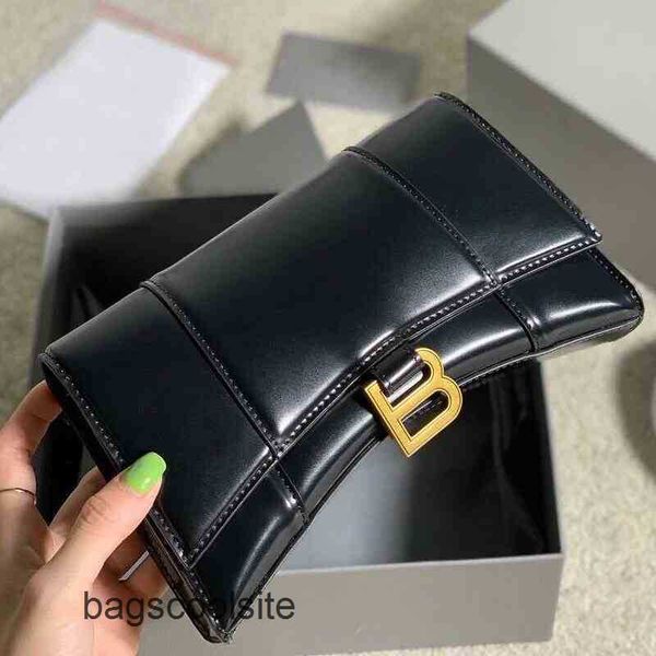 fashion designer balencigas bag hourglass 2023 handbags crocodile trend b chain family letter cow leather one shoulder mess l2hh 4hv6
fashion designer balencigas bag hourglass 2023 handbags crocodile trend b chain family letter cow leather one shoulder mess l2hh 4hv6