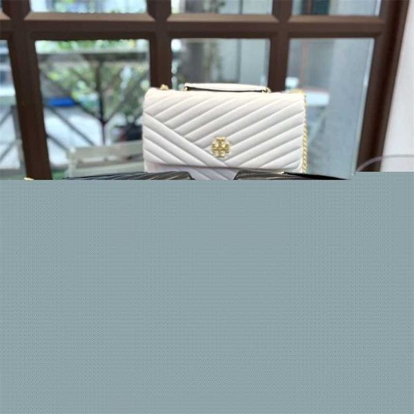 torysburchs designer handbag bags burchtb high sense chain messenger shoulder fashion armpit versatile women's tote bag
torysburchs designer handbag bags burchtb high sense chain messenger shoulder fashion armpit versatile women's tote bag