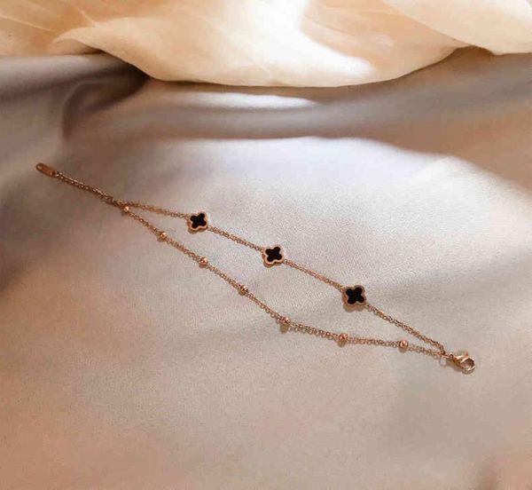 korean clover double chain titanium steel bracelet 18k rose gold ins minority female lucky grass black shell jewelry
korean clover double chain titanium steel bracelet 18k rose gold ins minority female lucky grass black shell jewelry
