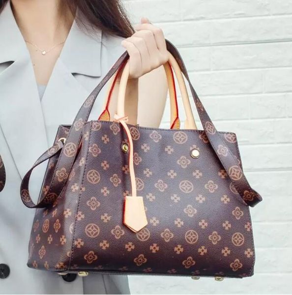 handle bags leather handbags women luxury shoulder bags messenger crossbody bag designer handbag tote women's satchel m4
handle bags leather handbags women luxury shoulder bags messenger crossbody bag designer handbag tote women's satchel m4