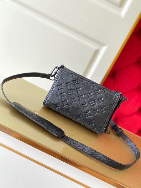 new designer handbags luxury bags canvas calfskin triangle structure adjustable shoulder belt fashion women's crossbody bags
new designer handbags luxury bags canvas calfskin triangle structure adjustable shoulder belt fashion women's crossbody bags