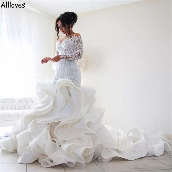 gorgeous ruffles dubai arabic mermaid wedding dresses for bride with long sleeves sheer neck lace bridal gowns chapel train slim and flare v, White
gorgeous ruffles dubai arabic mermaid wedding dresses for bride with long sleeves sheer neck lace bridal gowns chapel train slim and flare v, White