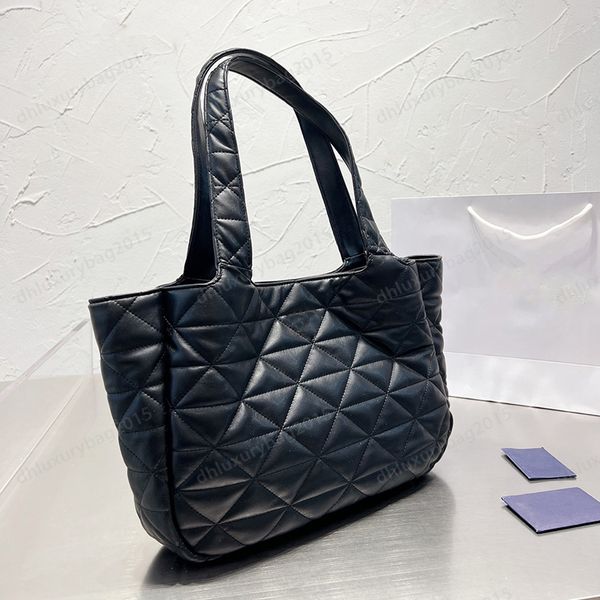 large capacity tote bag fashion wholesale handbag canvas blue totes artwork 2 colours vintage shopping handbags high-quality luxury bag
large capacity tote bag fashion wholesale handbag canvas blue totes artwork 2 colours vintage shopping handbags high-quality luxury bag