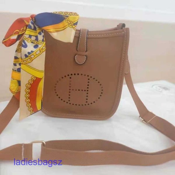 2022ss herme evlins shoulder bags online store women's bag 2022 new h family small mini fashion personalized one messenger hollow 0ld8
2022ss herme evlins shoulder bags online store women's bag 2022 new h family small mini fashion personalized one messenger hollow 0ld8