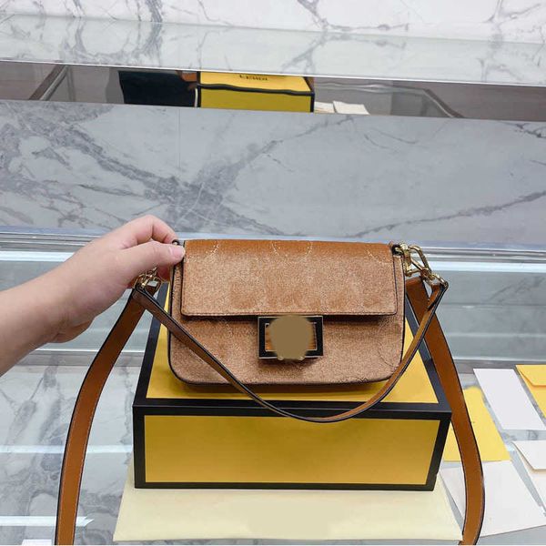 baguette designer crossbody womens designer bag luxurys handbag wallet women fashion flap shoulder bags party evening crossbody purse 221216
baguette designer crossbody womens designer bag luxurys handbag wallet women fashion flap shoulder bags party evening crossbody purse 221216
