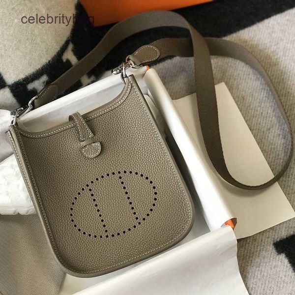 factory designer hemrres shoulder bags evelynn new leather mini messenger bag layer togo calfskin litchi pattern bucket womens hands crossbo
factory designer hemrres shoulder bags evelynn new leather mini messenger bag layer togo calfskin litchi pattern bucket womens hands crossbo