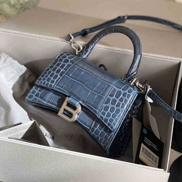 designer luxury balencigass bag family bags 2022 hourglass leather handag crocodile pattern one shoulder messenger
designer luxury balencigass bag family bags 2022 hourglass leather handag crocodile pattern one shoulder messenger