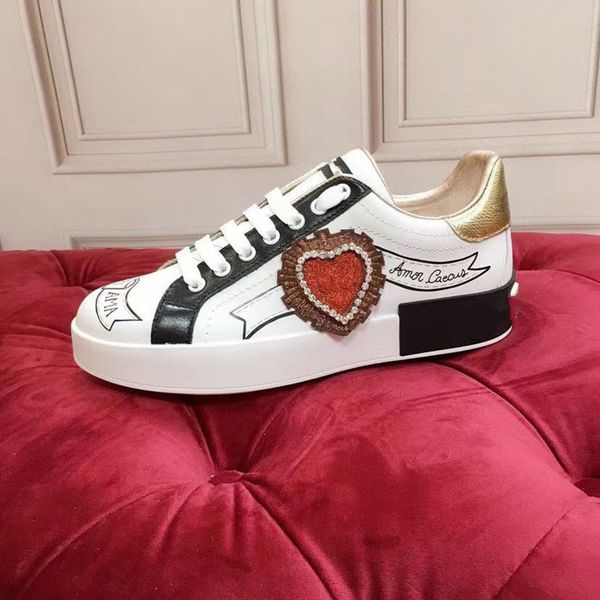 new runaway casual shoes sneaker designer plaid pattern platform classic suede leather sports skateboarding shoes mens women sneakers 34-45, Red;white
new runaway casual shoes sneaker designer plaid pattern platform classic suede leather sports skateboarding shoes mens women sneakers 34-45, Red;white