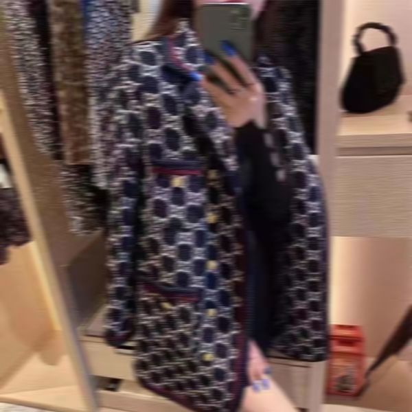 women's designer blazers clothing with full letters tweed spring new released e885, White;black
women's designer blazers clothing with full letters tweed spring new released e885, White;black