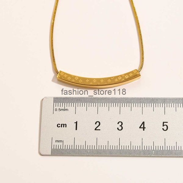 designer necklace stylish decorative metal necklace delicate and simple ladies party with sweater gift, Silver
designer necklace stylish decorative metal necklace delicate and simple ladies party with sweater gift, Silver