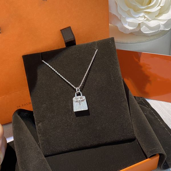 necklaces luxury designer necklace ladies pendant handbag shape charming elegant temperament fashion versatile trendy jewelry lovers very go, Silver
necklaces luxury designer necklace ladies pendant handbag shape charming elegant temperament fashion versatile trendy jewelry lovers very go, Silver