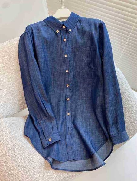 22ss womens blouses designer women clothing letter c logo embroidery blue washed lapel denim casual shirt soft and delicate retro pattern sh, White
22ss womens blouses designer women clothing letter c logo embroidery blue washed lapel denim casual shirt soft and delicate retro pattern sh, White