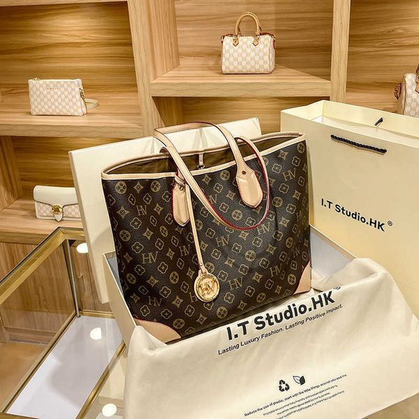 factory 80% off clearance wholesale hong kong old flower women's bag large capacity tote one shoulder handheld 2023 autumn and winter n
factory 80% off clearance wholesale hong kong old flower women's bag large capacity tote one shoulder handheld 2023 autumn and winter n