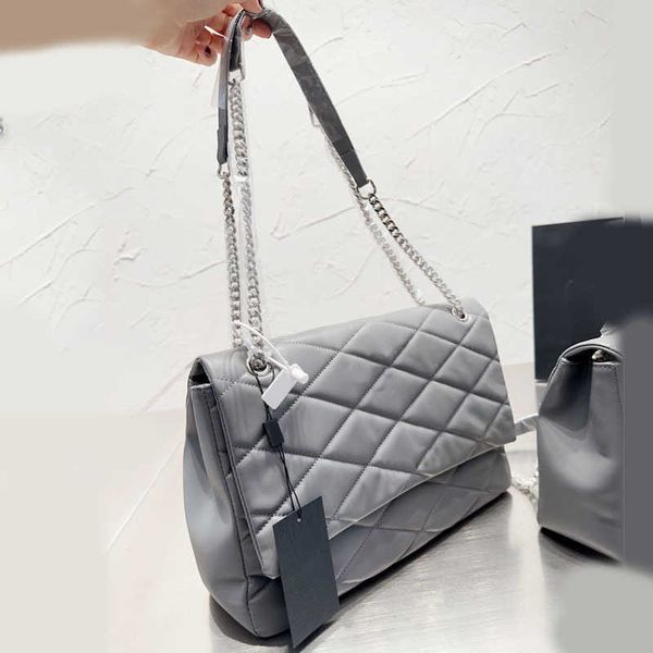 shoulder bags designer crossbody chain flip bags women luxurys handbag simple square leather messenger purses luxurious bag 221221
shoulder bags designer crossbody chain flip bags women luxurys handbag simple square leather messenger purses luxurious bag 221221