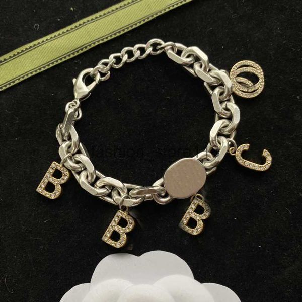 women designers bracelet silver necklace for mens luxury jewelry letters pendant fashion love bracelets g brand chain link hip pop
women designers bracelet silver necklace for mens luxury jewelry letters pendant fashion love bracelets g brand chain link hip pop