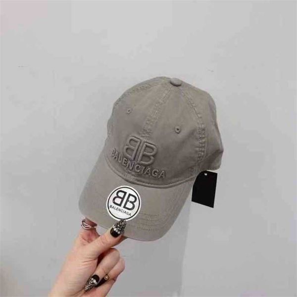 designer ball balenciga caps cotton home wash s cap luxury embroidered hat old duck tongue mens and womens same soft sunshade hat fashion li, Blue;gray
designer ball balenciga caps cotton home wash s cap luxury embroidered hat old duck tongue mens and womens same soft sunshade hat fashion li, Blue;gray