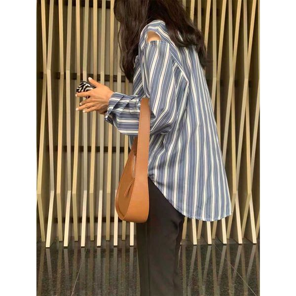 the row bag the row the half moon row high texture cowhide office worker commuter one shoulder armpit women in style tpma
the row bag the row the half moon row high texture cowhide office worker commuter one shoulder armpit women in style tpma