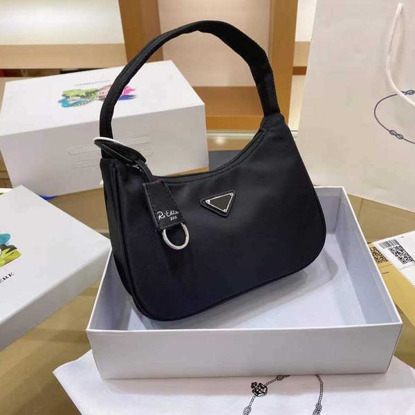 cosmetic bags cases designers bags women shoulder bag fashion luxurys handbags high-capacity armpit baguette nylon handbag personality minor
cosmetic bags cases designers bags women shoulder bag fashion luxurys handbags high-capacity armpit baguette nylon handbag personality minor
