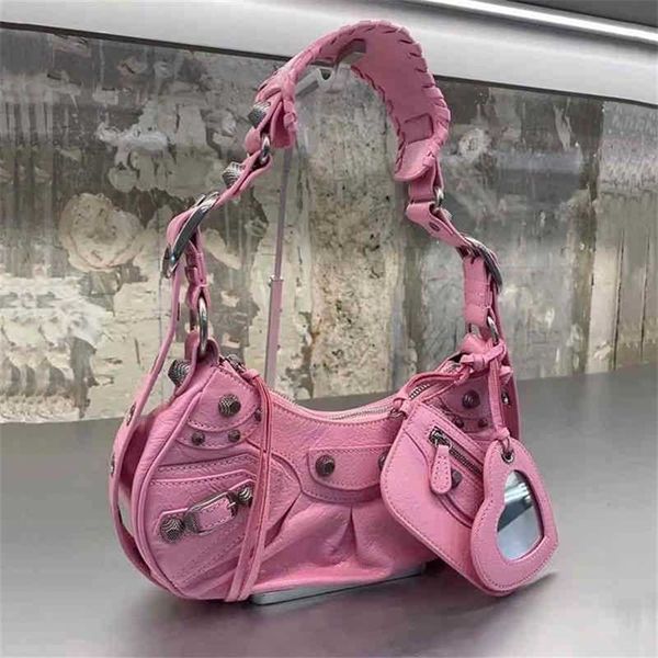 balenciga deaigner handbag italy bags tide three in one rivet locomotive le cagole fold crescent oil wax skin armpit female diagonal shoulde
balenciga deaigner handbag italy bags tide three in one rivet locomotive le cagole fold crescent oil wax skin armpit female diagonal shoulde
