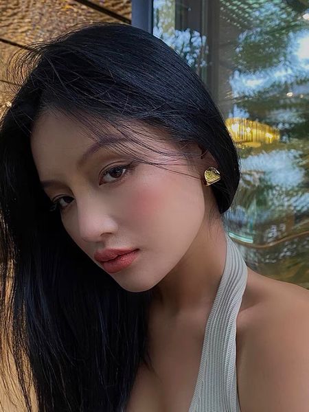 european and american fashionable designer style personality double b letter earrings simple retro gold earless clip women, Golden;silver
european and american fashionable designer style personality double b letter earrings simple retro gold earless clip women, Golden;silver