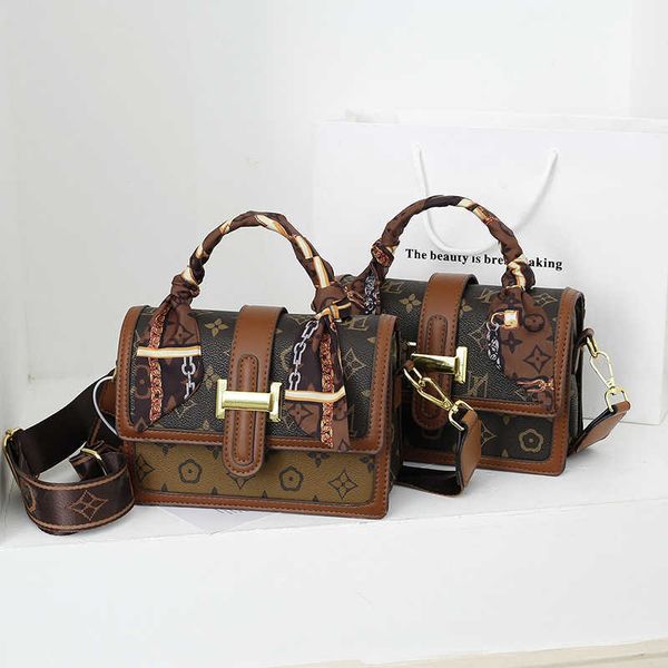 factory 80% off clearance wholesale new fashionable old flower handheld small square bag 2023 net red one shoulder crossbody women's
factory 80% off clearance wholesale new fashionable old flower handheld small square bag 2023 net red one shoulder crossbody women's