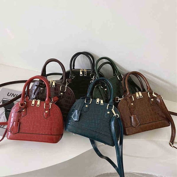 women's bag new shell small crocodile pattern sling shoulder messenger bag hand handbags design deals
women's bag new shell small crocodile pattern sling shoulder messenger bag hand handbags design deals