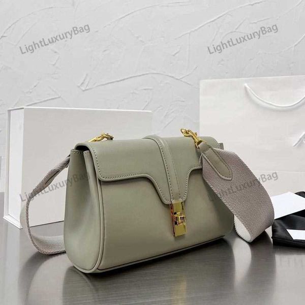 shoulder bag designer leather fashion handbag quality crossbody for women classic famous brand fashion crossbody bags221030
shoulder bag designer leather fashion handbag quality crossbody for women classic famous brand fashion crossbody bags221030