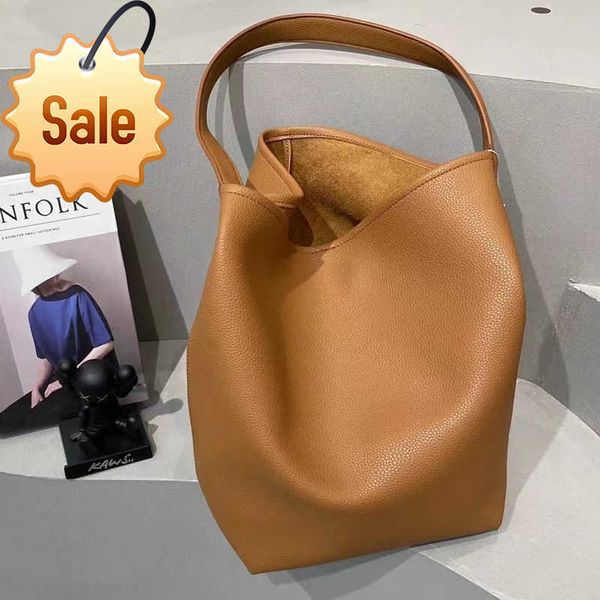 women's luxury designer handbags 2023 fashion row textured cow leather commuter large capacity tote bags factory direct sales
women's luxury designer handbags 2023 fashion row textured cow leather commuter large capacity tote bags factory direct sales