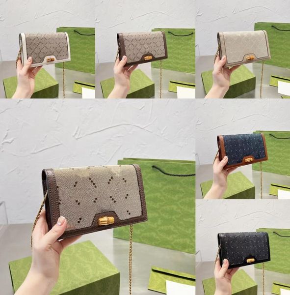 classic retro printing leather chain shoulder bags women leisure flip envelope bag womens luxurys handbag designers cross body handbags
classic retro printing leather chain shoulder bags women leisure flip envelope bag womens luxurys handbag designers cross body handbags