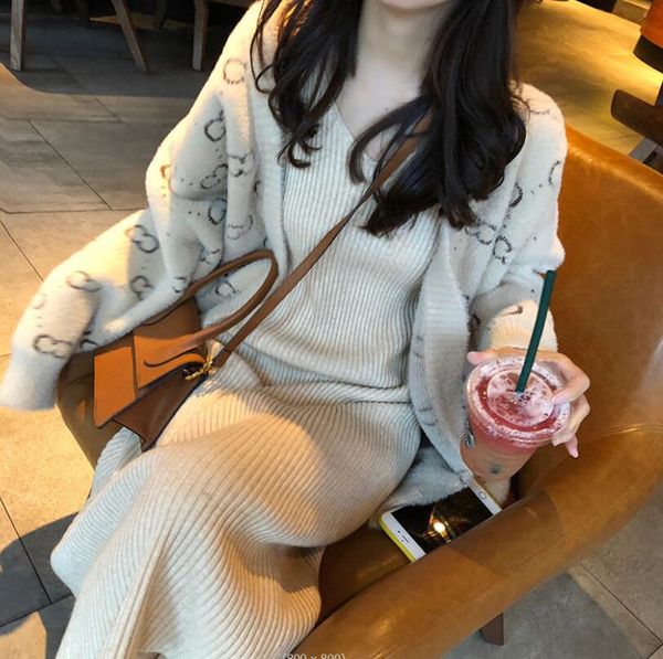 winter women's sweater 2022 women clothes korean fashion womens oversize sweater plaid cardigan mujer jackets, White;black
winter women's sweater 2022 women clothes korean fashion womens oversize sweater plaid cardigan mujer jackets, White;black