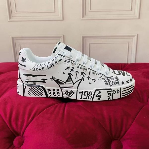 ltaly classic fashion casual shoes patchwork trendy men women sneakers ladies punk rivet low-leather skateboard sports shoe footwear mkjk000, Red;white
ltaly classic fashion casual shoes patchwork trendy men women sneakers ladies punk rivet low-leather skateboard sports shoe footwear mkjk000, Red;white