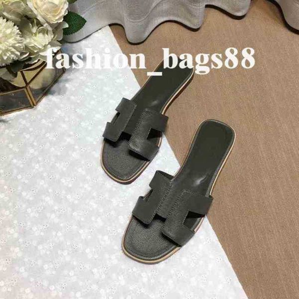 beach slipper designer famous herme brand slippers h classic flat heel summer fashion outdoor flops leather lady slides women shoes sexy, Black
beach slipper designer famous herme brand slippers h classic flat heel summer fashion outdoor flops leather lady slides women shoes sexy, Black