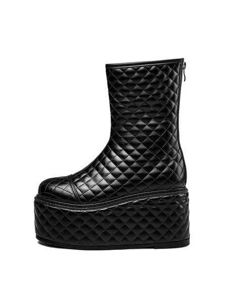 2023 new sheepskin leather ankle motorcycle boots snow booties round toes rhombic embroidery flat cake thick bottom zipper zip warm and wind, Black
2023 new sheepskin leather ankle motorcycle boots snow booties round toes rhombic embroidery flat cake thick bottom zipper zip warm and wind, Black