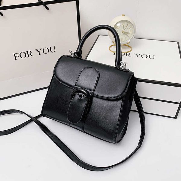 handbags delv fashion luxury bags genuine leather elegant classic one shoudler brillant handbag women horseshoe buckle small square women�
handbags delv fashion luxury bags genuine leather elegant classic one shoudler brillant handbag women horseshoe buckle small square women�